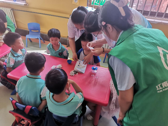 青 山绿水，“河”我守护｜williamhill威廉希尔“河”你守绿实践团筑梦绿色新篇章