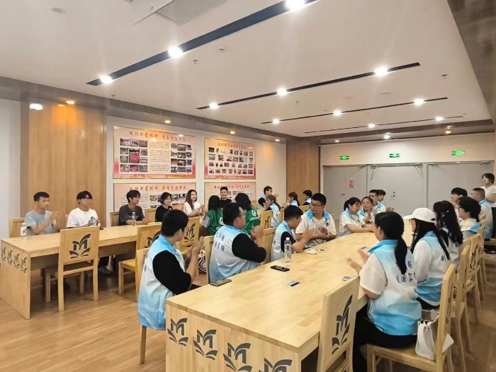 青 山绿水，“河”我守护｜williamhill威廉希尔“河”你守绿实践团筑梦绿色新篇章